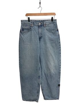 2/$25 &Denim Women’s Light Blue Baggy Loose Fit High Waist Jeans 10